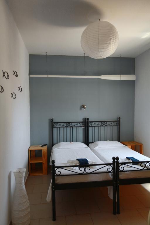 Oikeion Aparthotel Ερμούπολη Δωμάτιο φωτογραφία
