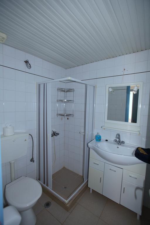 Oikeion Aparthotel Ερμούπολη Δωμάτιο φωτογραφία